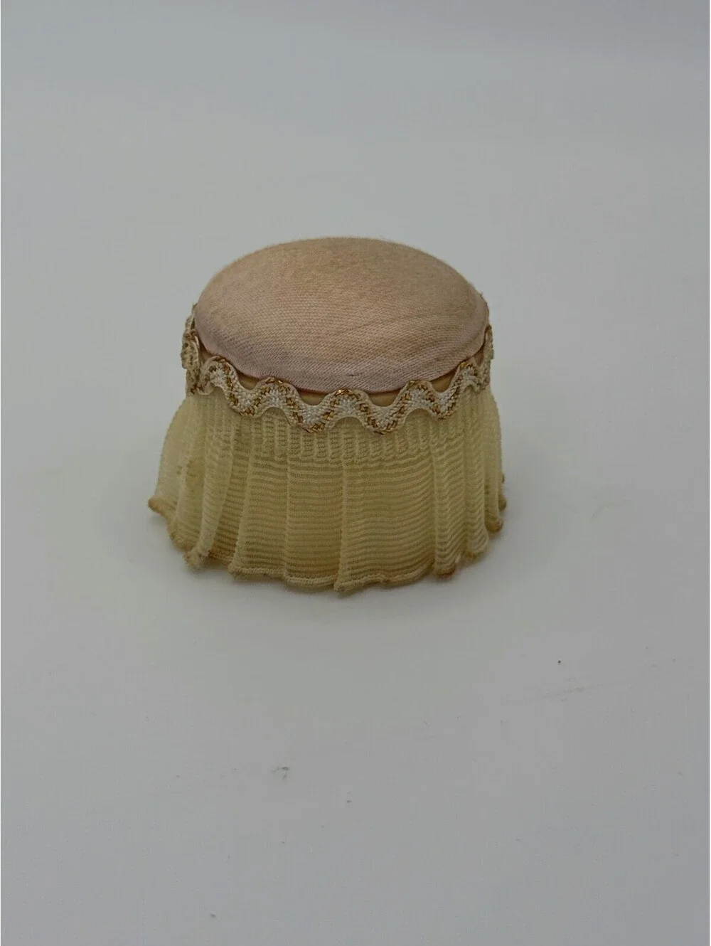 1:12 Scale Vintage Ideal Petite Princess Dollhouse Vanity Stool Pink Ottoman